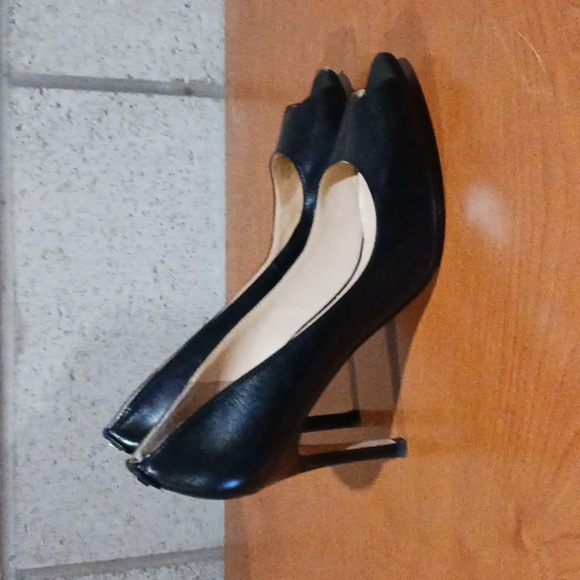 Ivanka Trump Black Peep Toe Heels Womens Size 9M B5 - Picture 4 of 9
